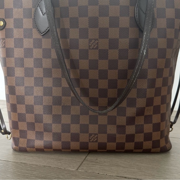 Louis Vuitton Purse - Brown - Picture 3 of 6